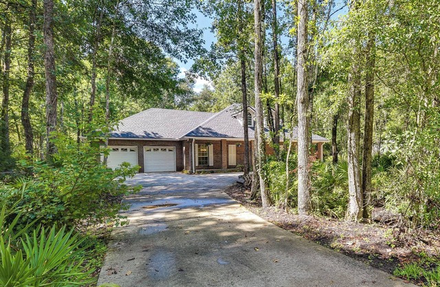 Pet-Friendly Jacksonville Vacation Rental w/ Lanai