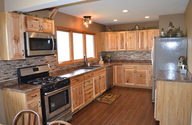 Pet Friendly ~ Lakefront Getaway