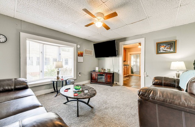Pet-Friendly North Carolina Abode - Deck & Hot Tub