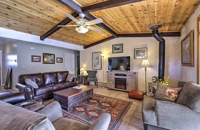 Pet-Friendly Prescott Home on 3 Acres w/Sunroom