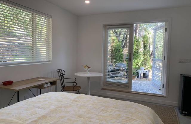 Pet Friendly Private Cozy Casita on 2 acre Property