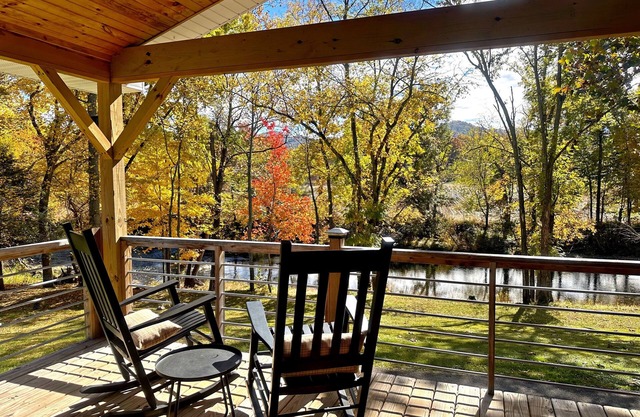Pet-Friendly Riverfront Retreat w/Hot Tub, Pool Table + Biltmore Pass