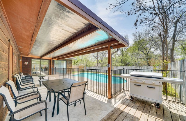 Pet-Friendly San Antonio Vacation Rental w/Pool!