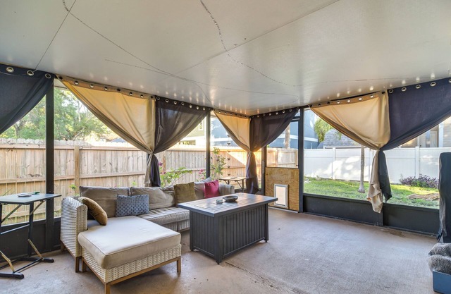 Pet-Friendly Tampa Bay Getaway: Walk to the Water!