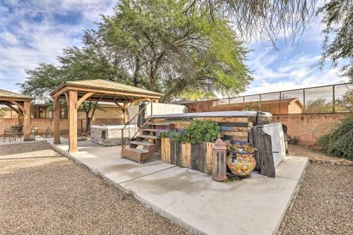 Pet-Friendly Tucson Casita Shared Hot Tub and Patio