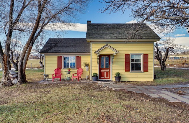 Pet-Friendly Utah Abode w/Patio, Fire Pit & Yard!