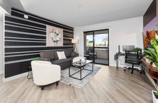 Pet Frndly, Chill 2BR Near ASU, Pool, Grill, Prkng