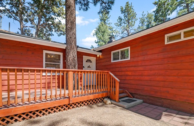 Peter Pan Lodge - Quiet And Cozy Cabin Perfect For A Mountain Getaway! 3 Bedroom Cabin