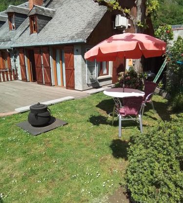 petit gîte de montagne avec jardin et terrasse