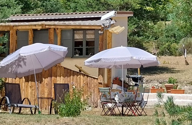 Petit studio dans la prairie