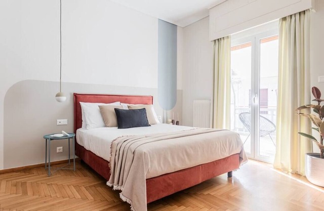 Petite 1BR Apartment in Exarchia