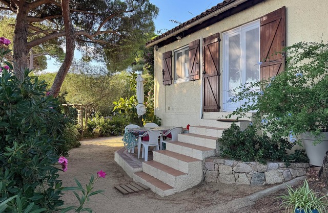 Petite Maison Avec 2 Chambres 3 Personnes Avec Terrasse Propriété Fermée