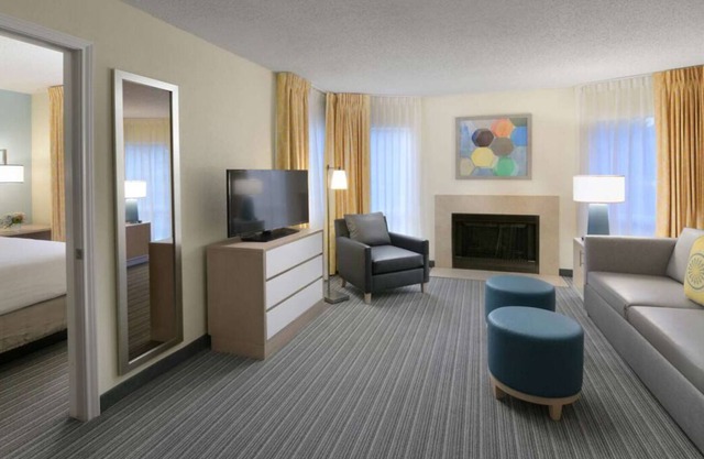 Pets Allowed! FREE Parking, Full Kitchen, Near George W. S. Abbey Rocket Park!