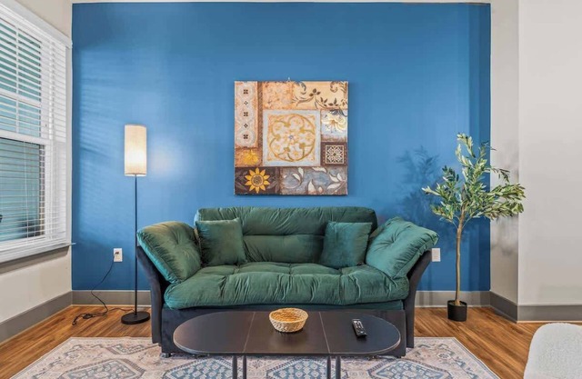 Pets Welcome |Amenities |King Bed condo Near Parks