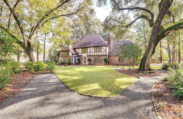 Pets Welcome, Golf Course View: Legend Oaks Home!