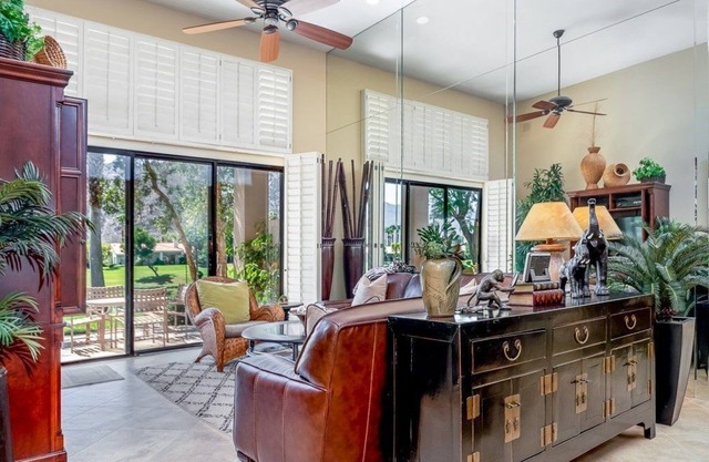 PGA West Beautiful Mountain & Golf Course Views. Private Spa in Courtyard