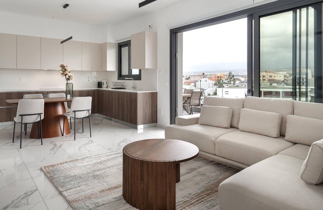 Phaedrus Living: Limassol Opalia Residences Crystal