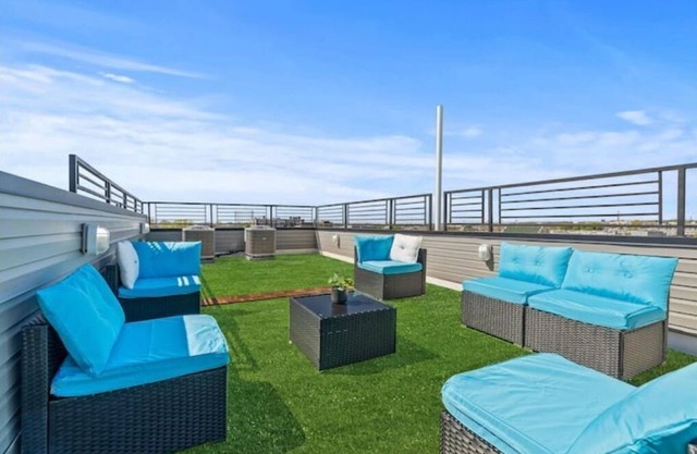 Philly Skyline View Home w/Hot Tub & Games