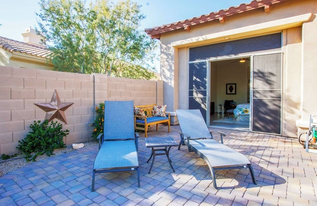 Phoenix Vacation Rental Near Golf & Shopping