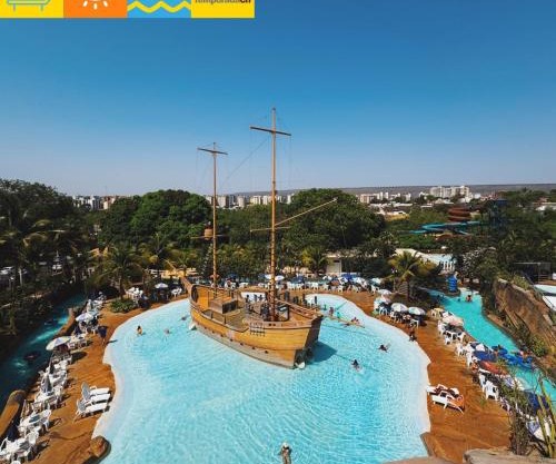 Piazza com acesso ao Acqua Park - luciana 2