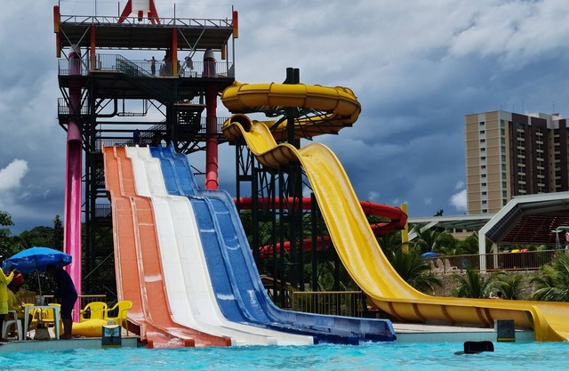 PIAZZA Di Roma W/Splash ACQUAPARK