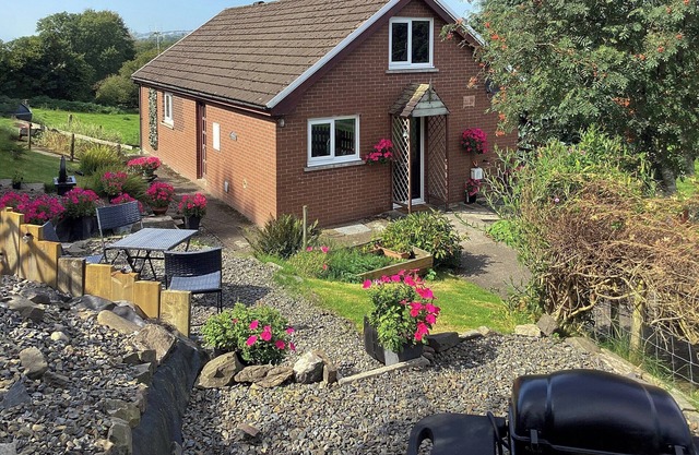 Picked for its central location enabling guest to explore the three counties.