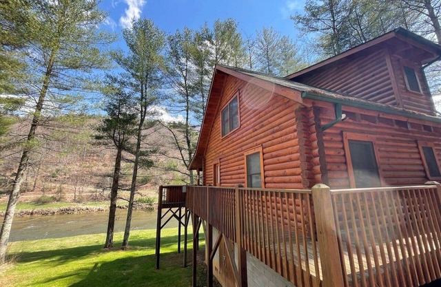 Picture Perfect - Crumpler, NC