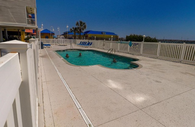 Pier Watch Villas #305