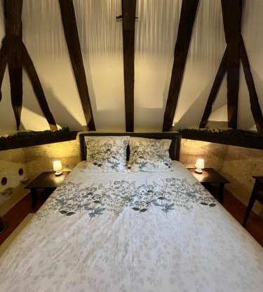 Pigeonnier de Claire Fontaine