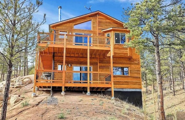 Pine Heaven, outdoor paradise!nn