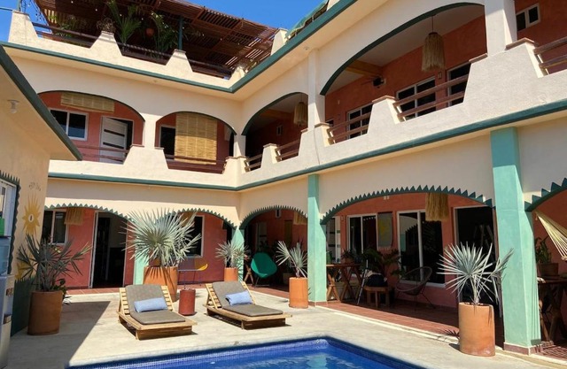 Pineapple Mansion