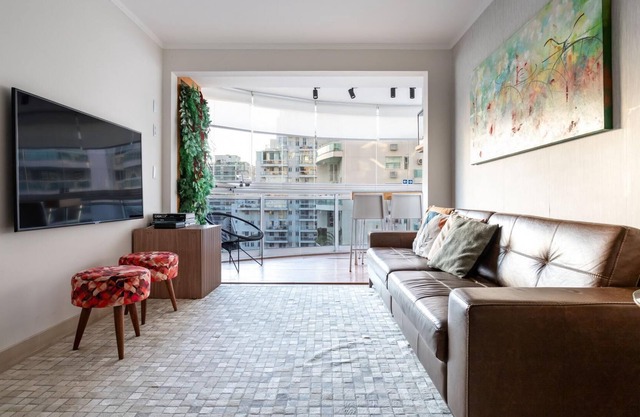 Pineapples FLAMB903 | Barra da Tijuca sleeps 6