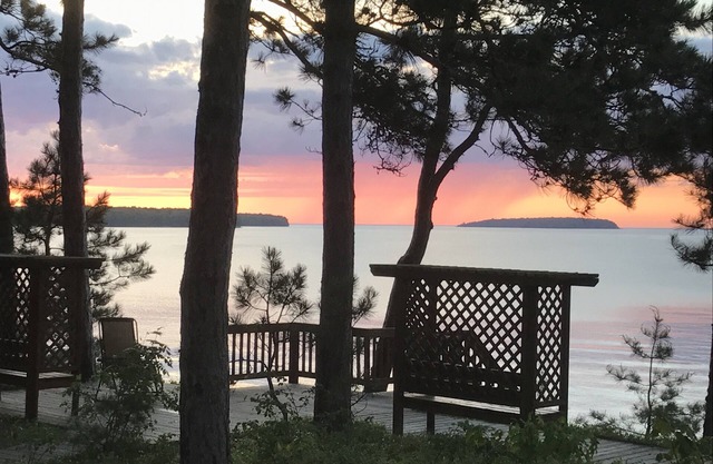 Pinewood Lodge.Under new ownership, put 4326266 in search bar for availability