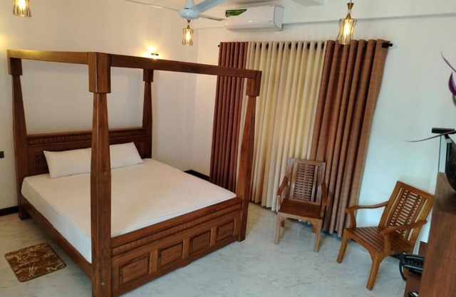PINK SAPPHIRE SUITE