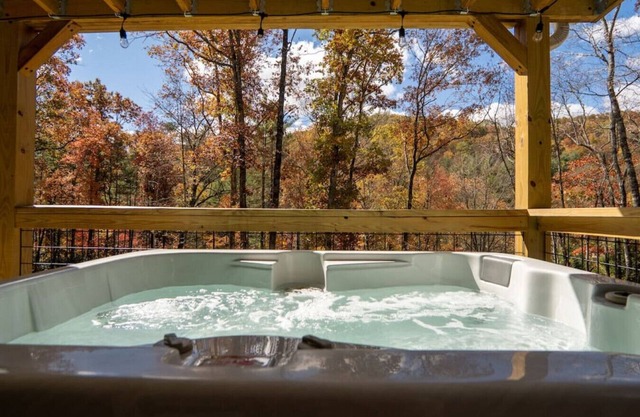 Pisgah Retreat w/Hot Tub & Private River Access