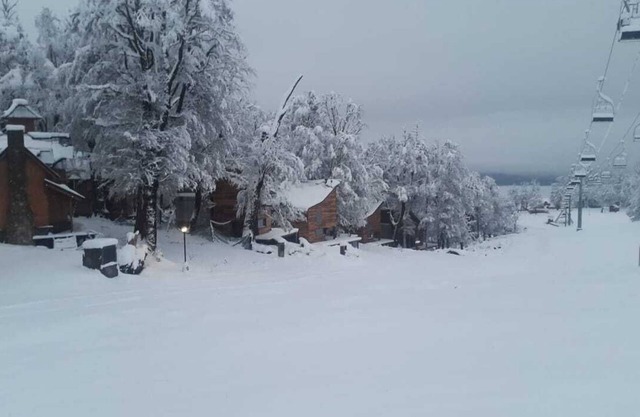 Pistauno Ski Village Cabins