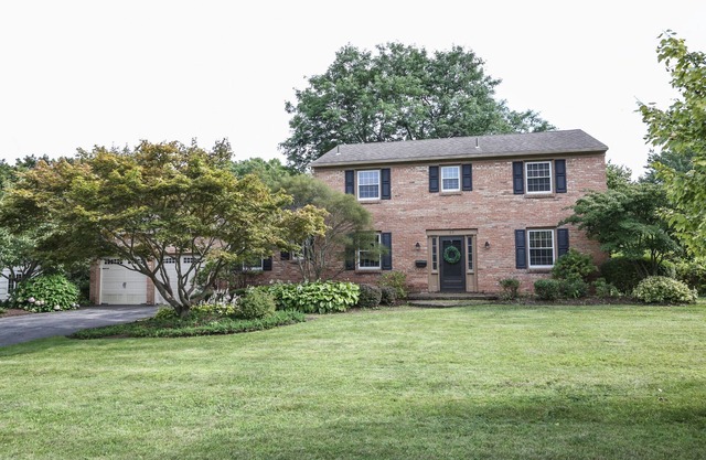 Pittsford Village Home. Walk to Everything Restaurants, Shops, Canal Trail, YMCA