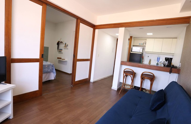 Pituba 1Q sea view Ed Madison Plaza 100m from the beach.