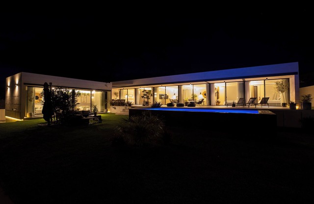 Pizpireta Villa Rural. Vivienda vanguardista en plena naturaleza.