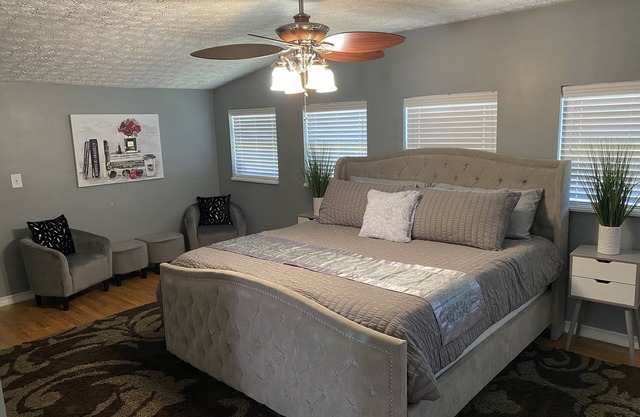 Place to remember in the wooded area 3 bedroom 4 beds 2 full Bath sleeps 7