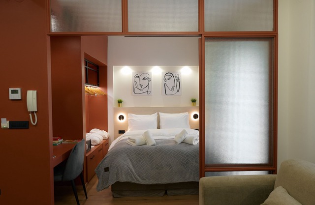 PLANE TREE luxury suites