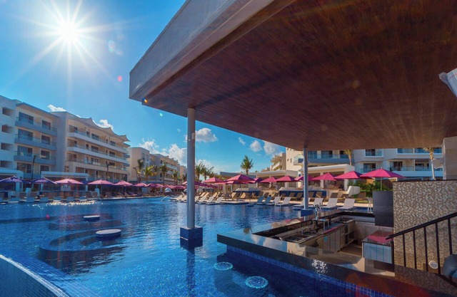 Planet Hollywood Cancun Adult Scene by Royalton, An Autograph Collection® All-Inclusive Resort - Adults Only