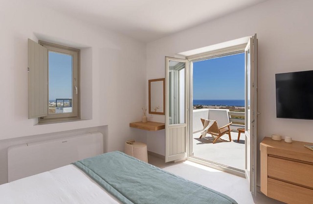 Platies Luxury Apartments Santorini