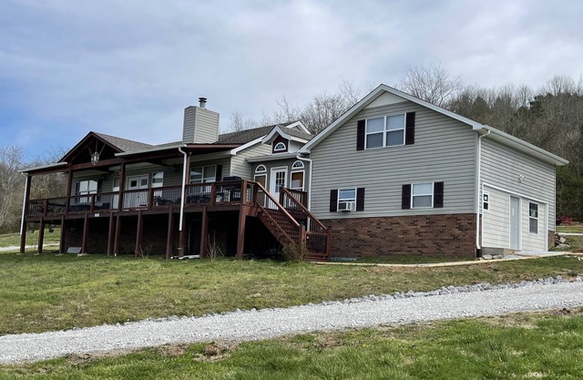 Pleasant Country House With Lake View ideal for Families