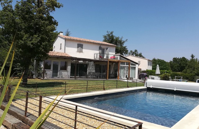 Pleasant house in Luberon with swimming pool, France