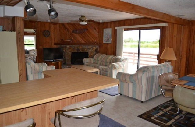 Pleasant Point River Retreat