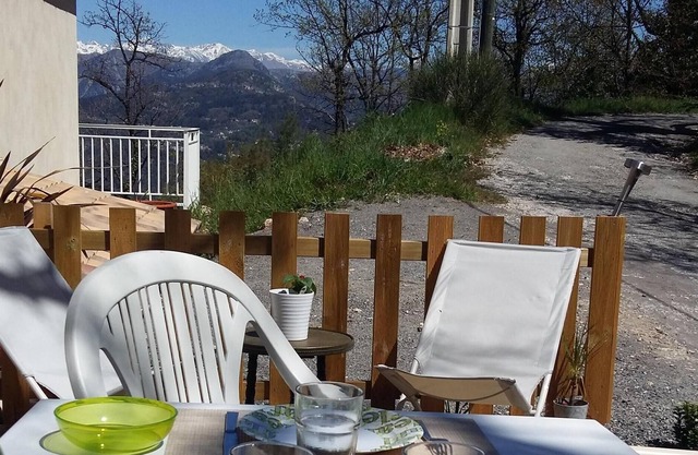 Pleasant studio, between sea and mountains, near Nice
