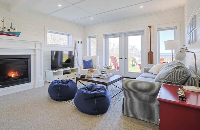 Plover Dunes: Modern, family/golf beachfront retreat on breathtaking P.E.I.