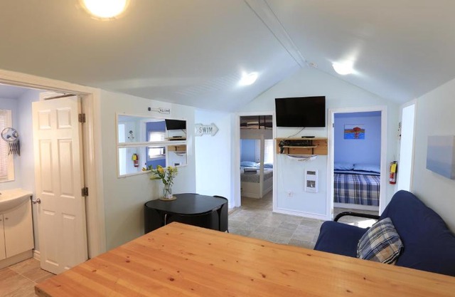 Plovers Cove Cottage