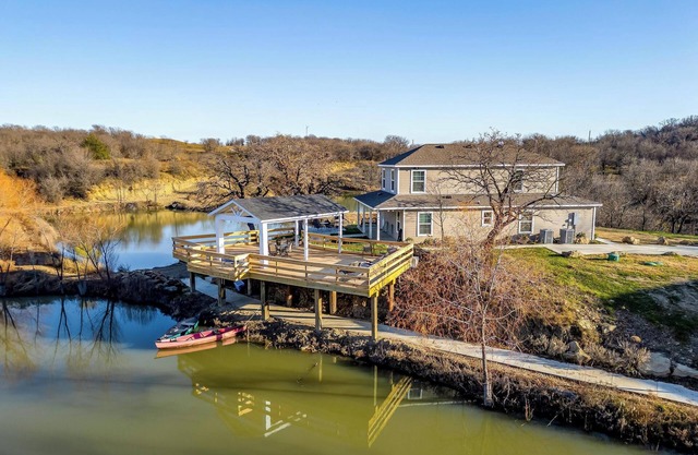Pondside Casts Grill, Kayaks & Trails